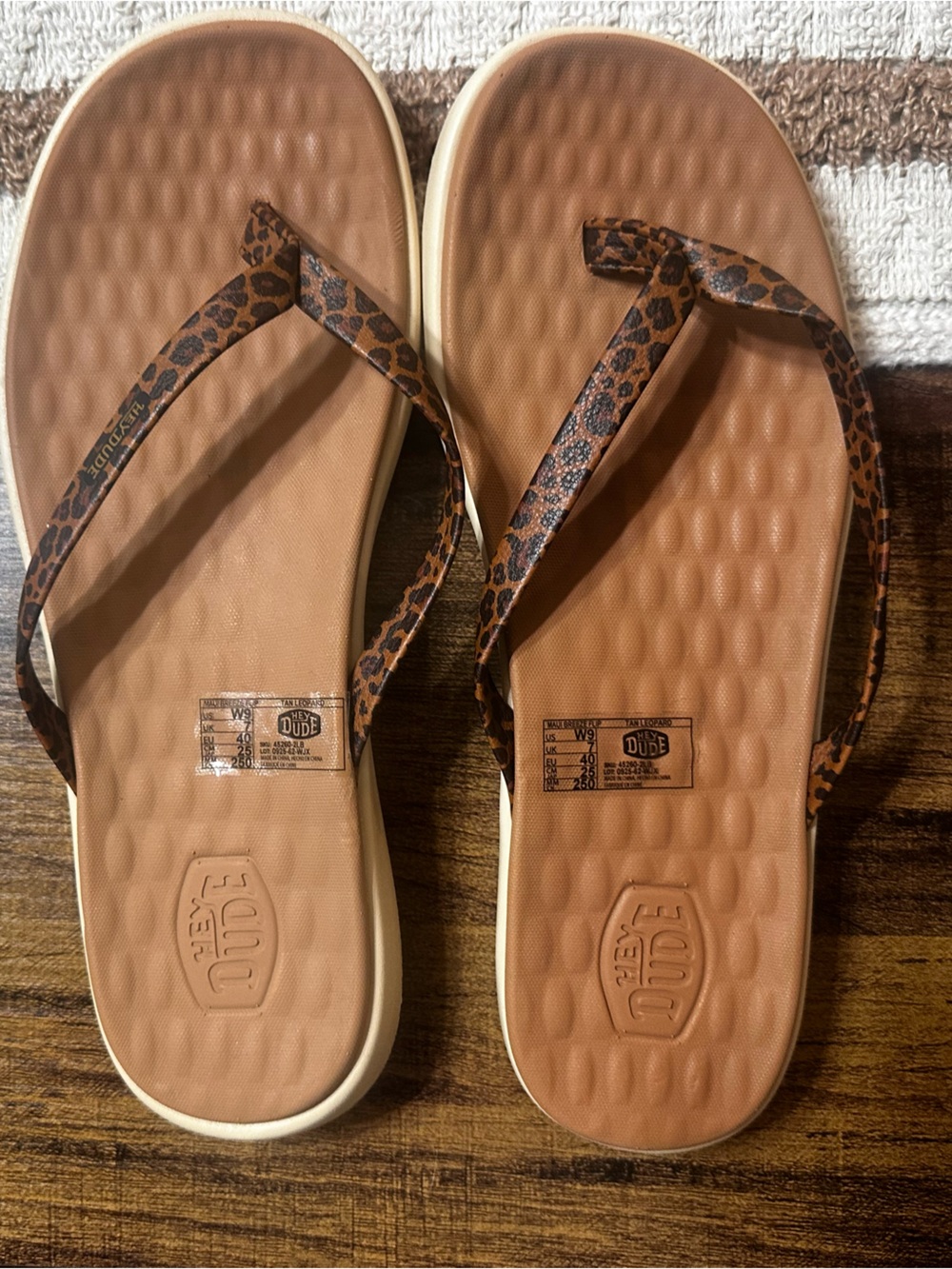 Hey dude flip flops - Picture 2 of 4